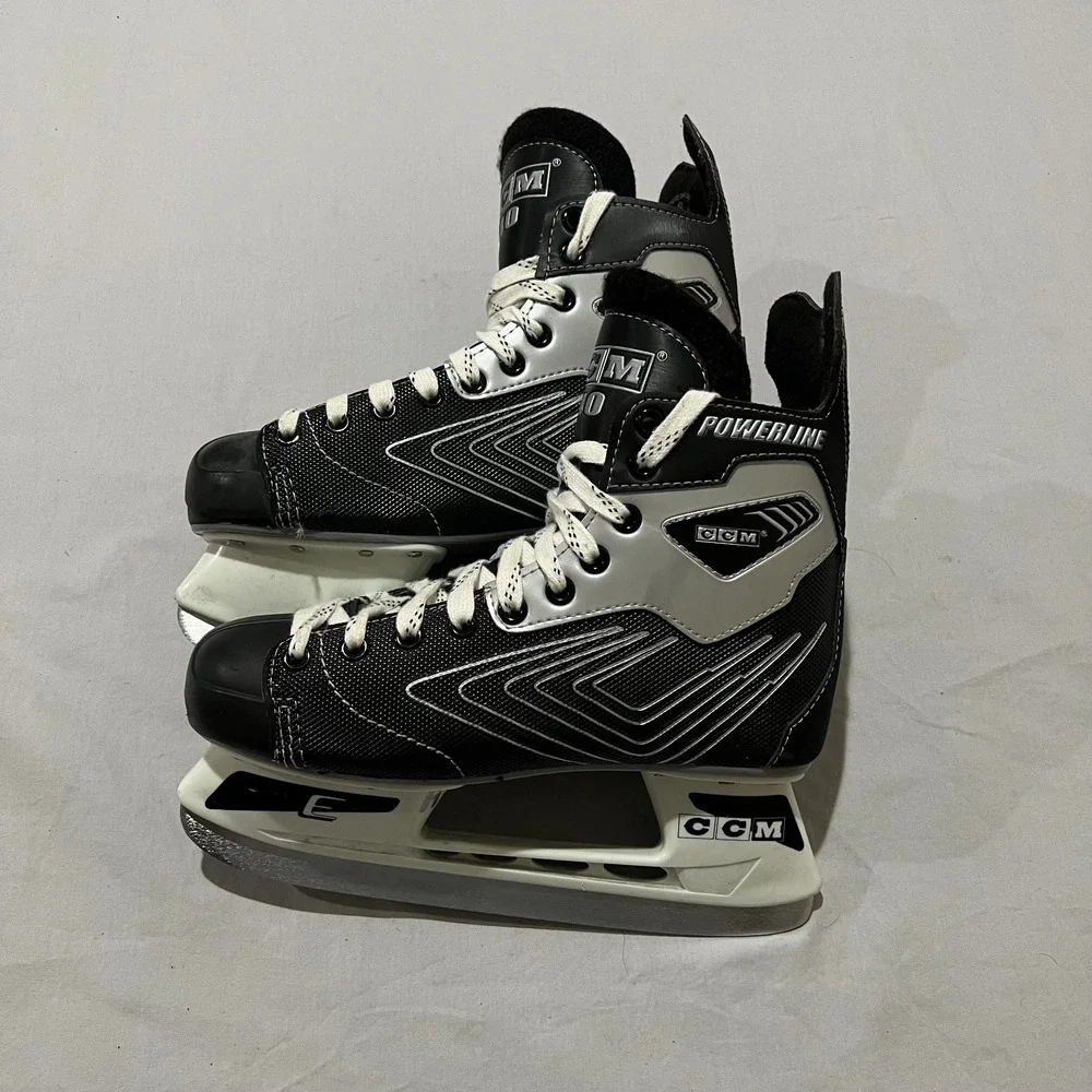 CCM Mens Black White Powerline 540 Lace Up Classic Ice Hockey Skates Size 8